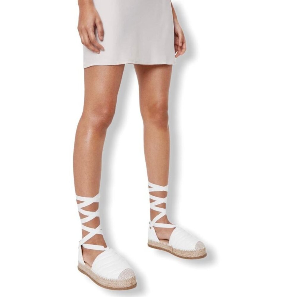 Truffle Collection Quilted Wrap Around Ankle Women's Espadrilles White Size 8